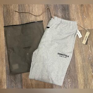 Essentials Fear of God Light Heath Gray Joggers Sweatpants